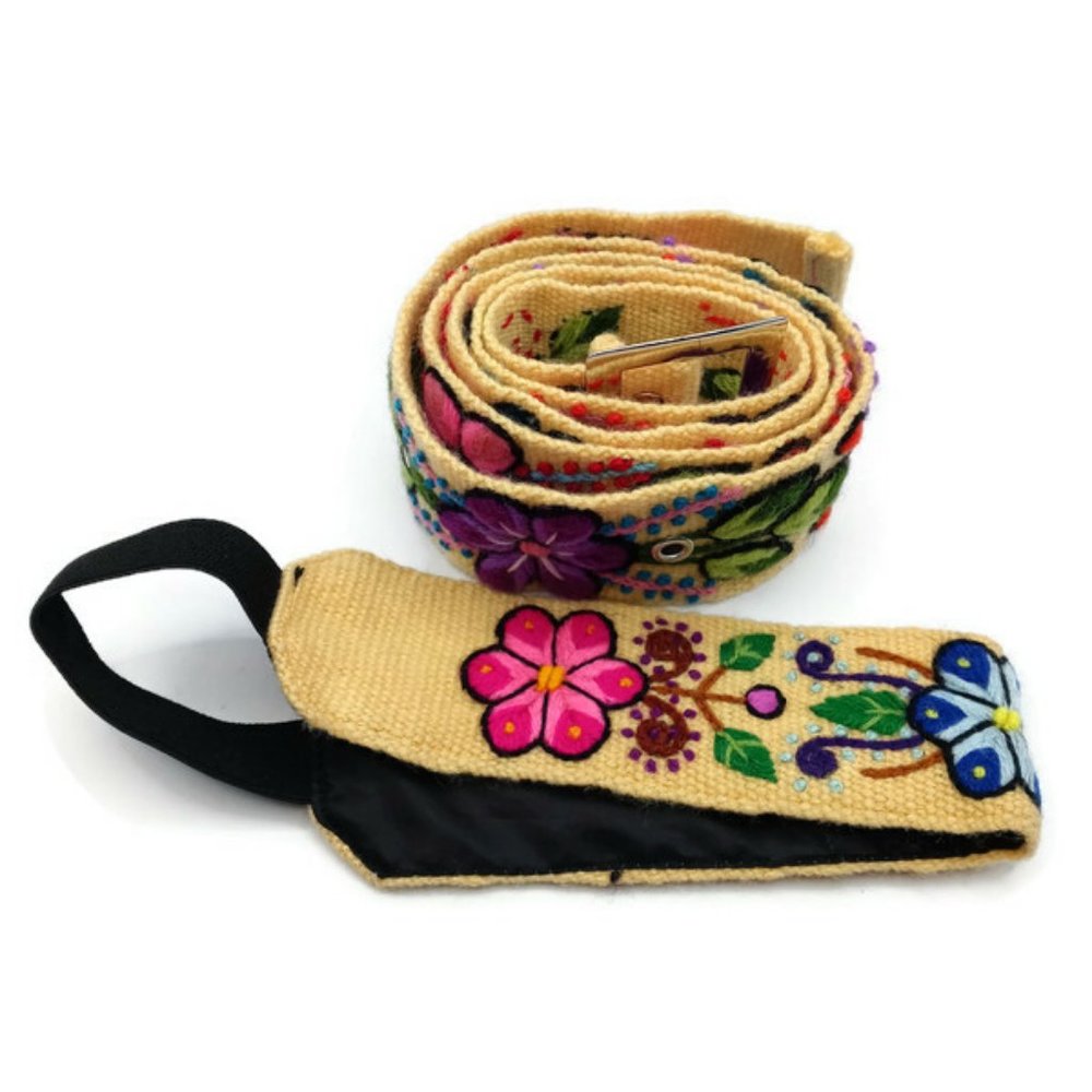 Set of Hand Embroidered Peruvian Belts Andean Community - Picture 3 of 7